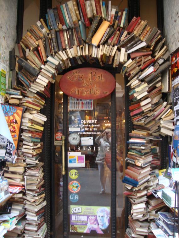 Lyon ; porte d'entre d'une librairie
